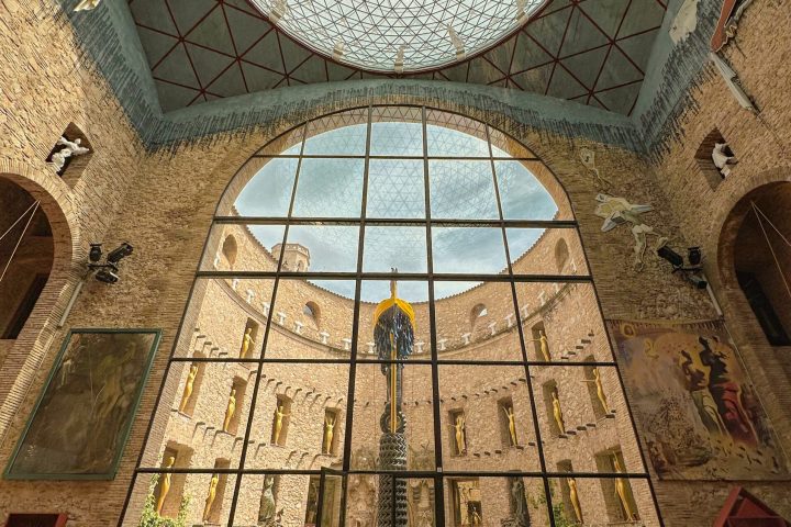 Impressive Dali Museum structure